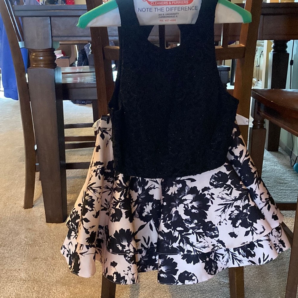 Dress.two piece. Rose pink and black. City Triangles. Size 5